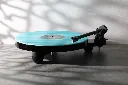 Replay_lifestyle_D_vinyl_playing_0019.webp
