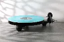 Replay_lifestyle_C_vinyl_0016.webp