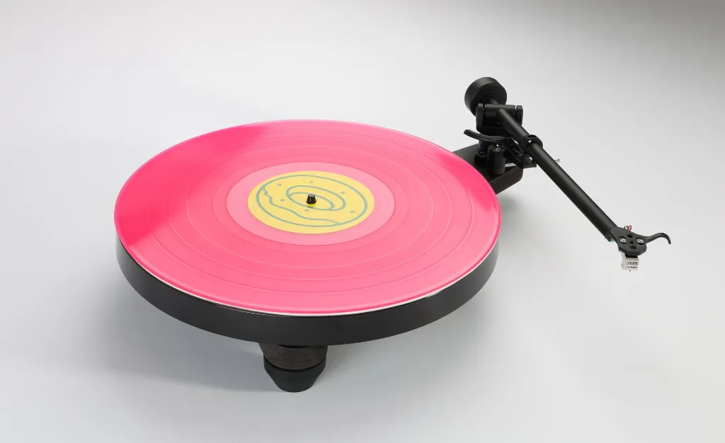 Replay_pinkvinyl_9964.webp