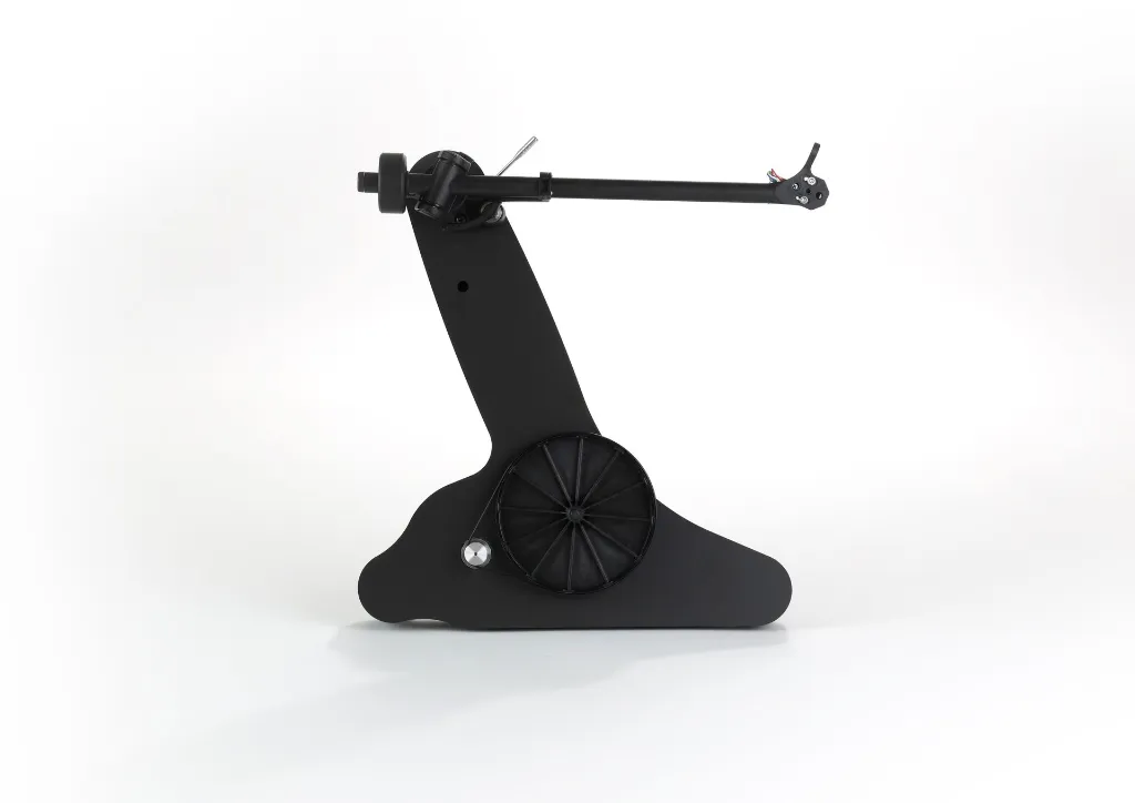 Replay_plinth_overhead_0004.webp