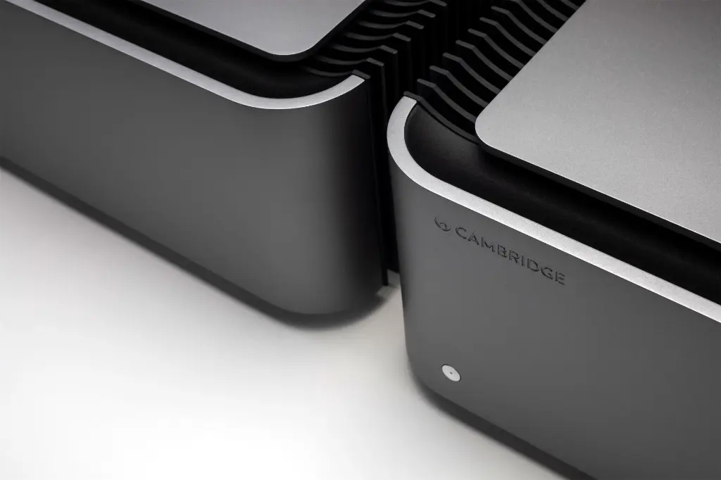 Cambridge Audio Edge M 5.webp