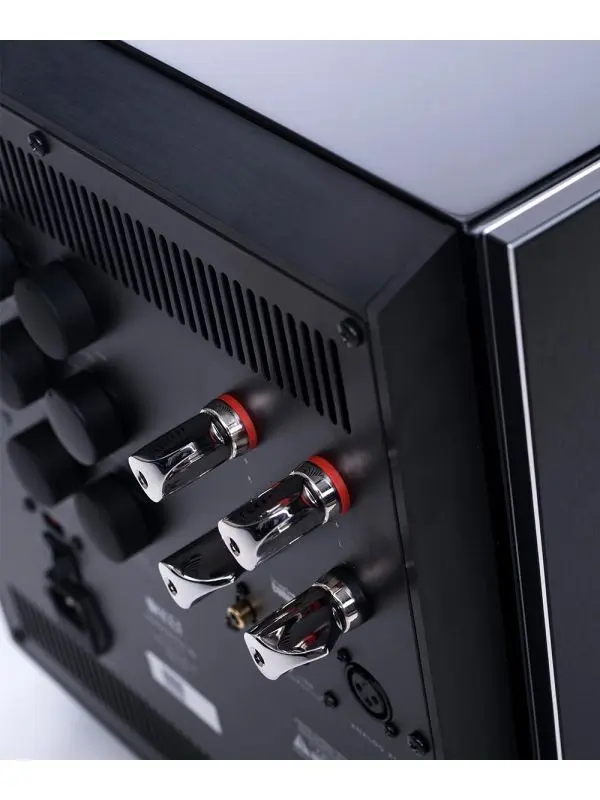 KEF Reference 8B  4.webp