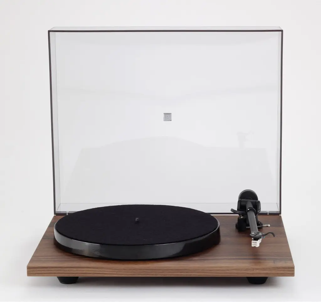 REGA PLANAR 1 PLUS 5.webp