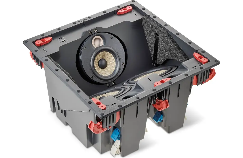 Focal 300 IC LCR5 1.webp