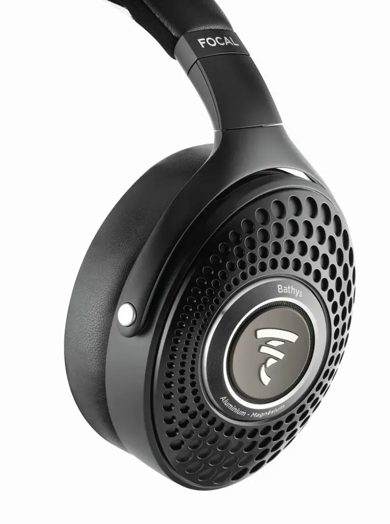 Focal Bathys Deep Black 6.webp