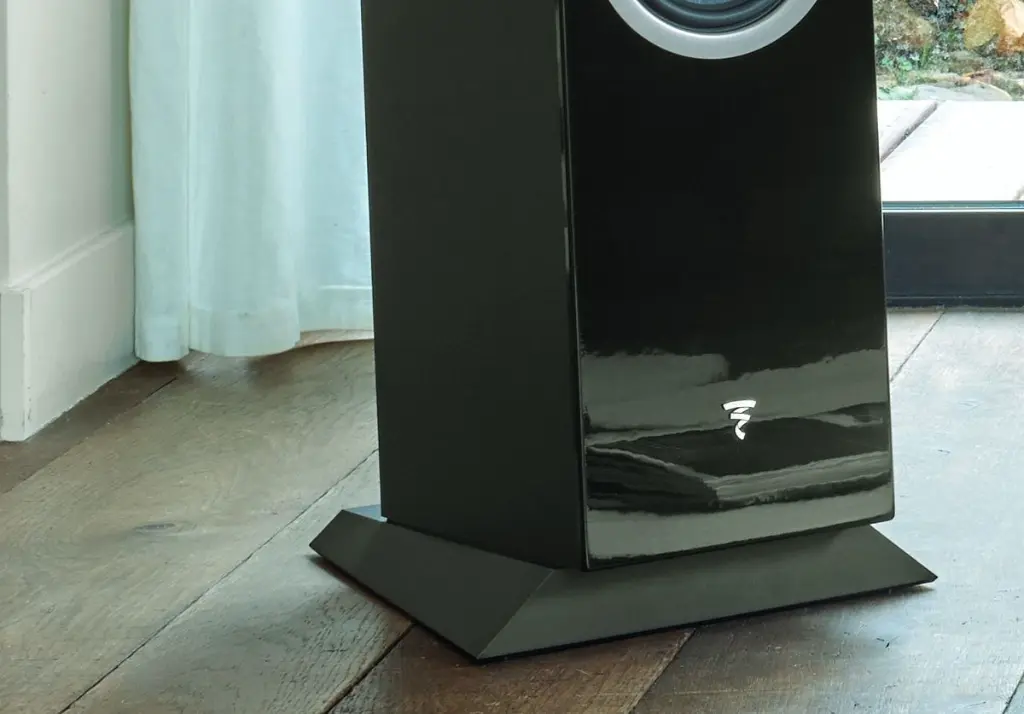 Focal Theva N2 22.webp