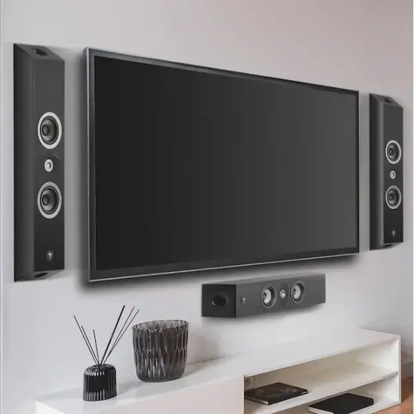 Focal  ON WALL 301 BLACK  SATIN 2.webp