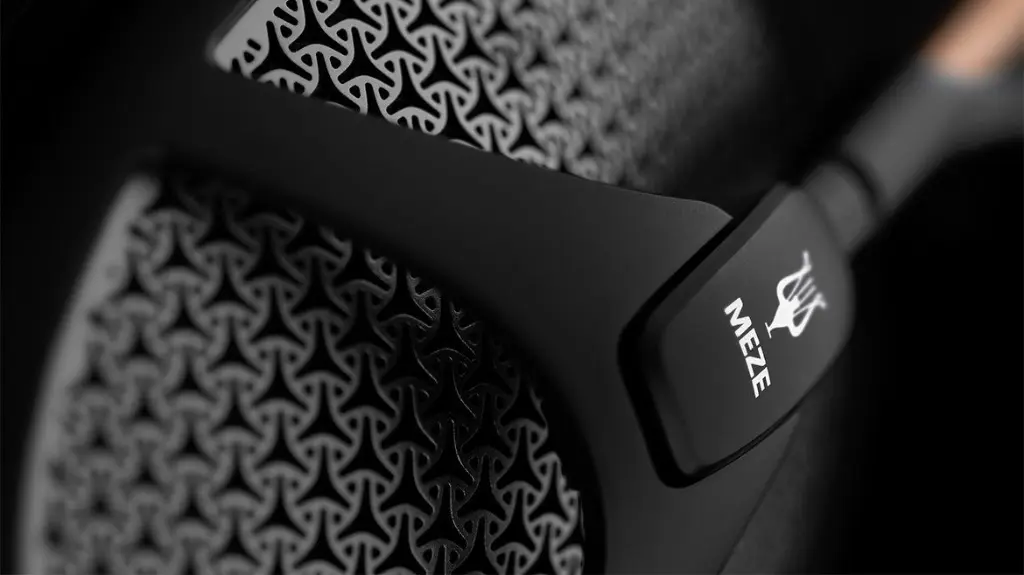 Meze Empyrean  6.webp