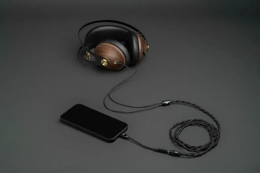 21 - 99 CLASSICS 2ND GEN - photo asset.webp