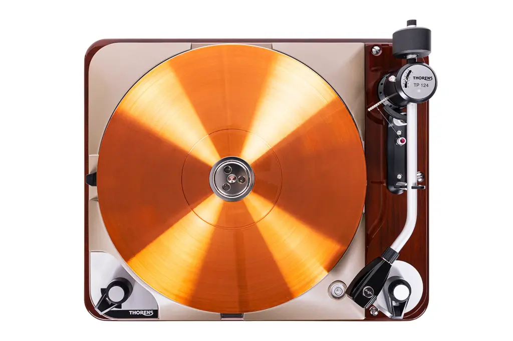 THORENS TD 124 DD 140 aniversario 3.webp