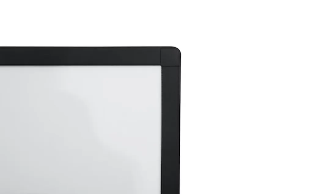 Lumene Movie Palace UHD-4K Ultra Slim 4.webp