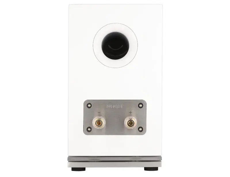 Magnat Signature Edelstein 9.webp